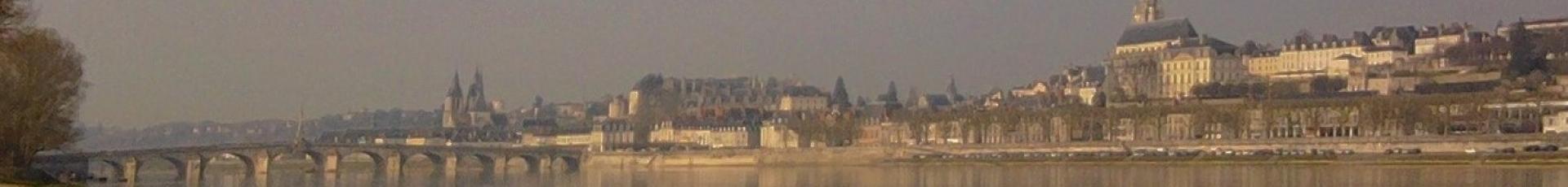 Vue du pont Gabriel et de la Loire
